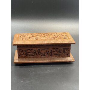Vintage Hand Carved Wooden Footed Hinged Trinket Jewelry Box W/ Felt Lining